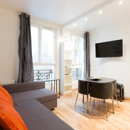 Petits Champs Bed & Breakfast