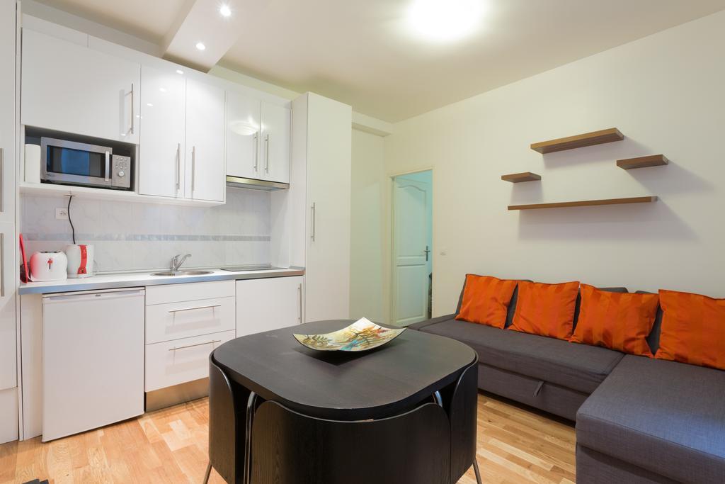 Petits Champs Bed & Breakfast Parigi