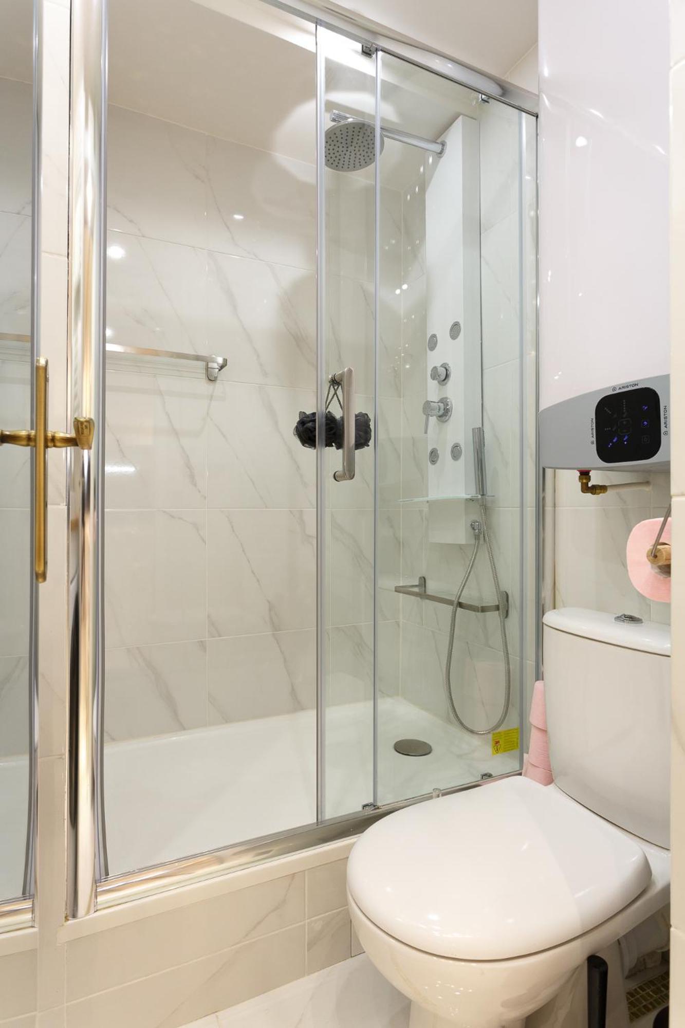 Petits Champs Bed & Breakfast Parigi