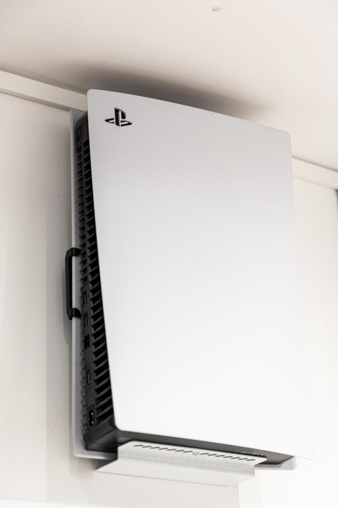 Petits Champs Bed & Breakfast 4*